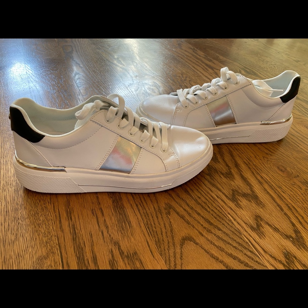 Marc Fisher Sneakers